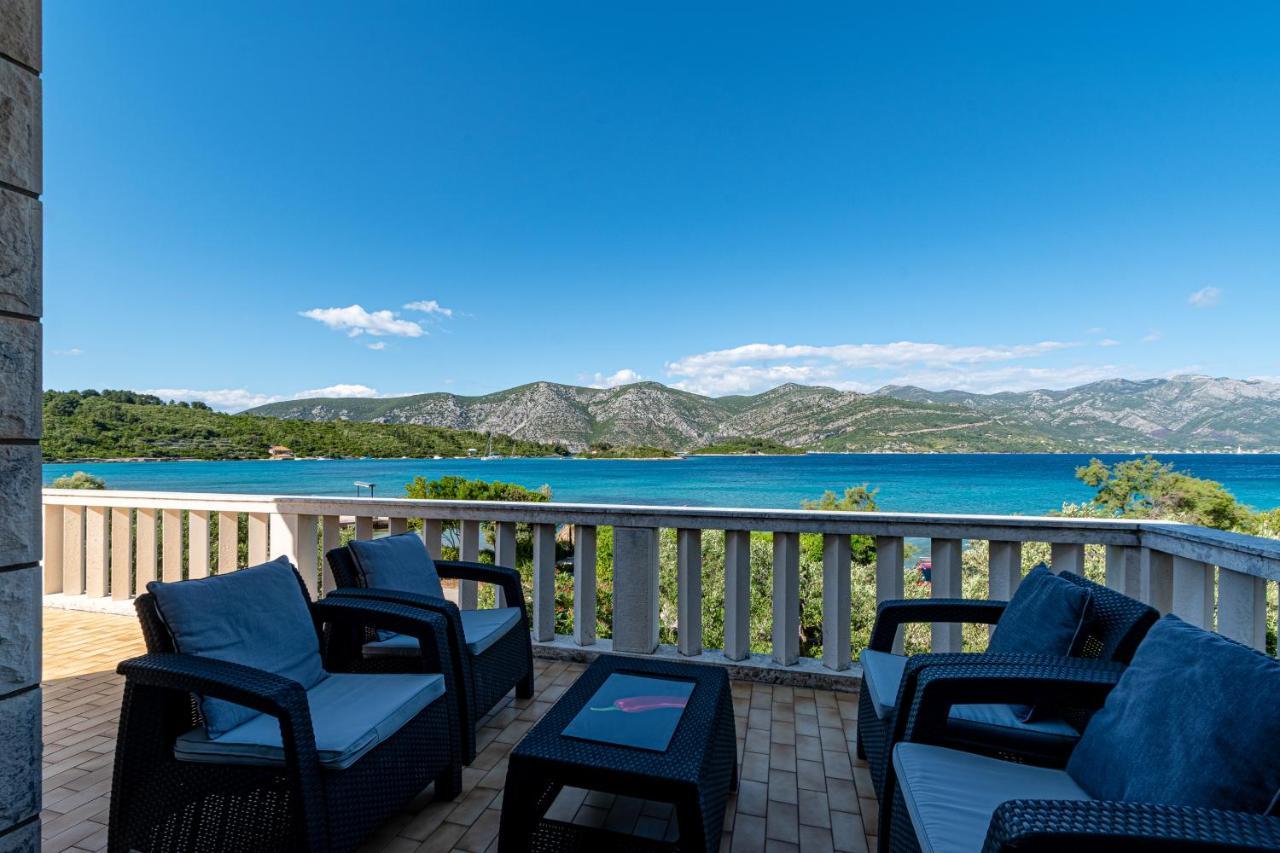 Apartments Mak Račišće Екстериор снимка