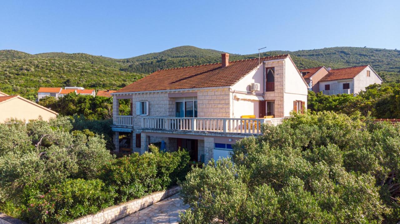 Apartments Mak Račišće Екстериор снимка