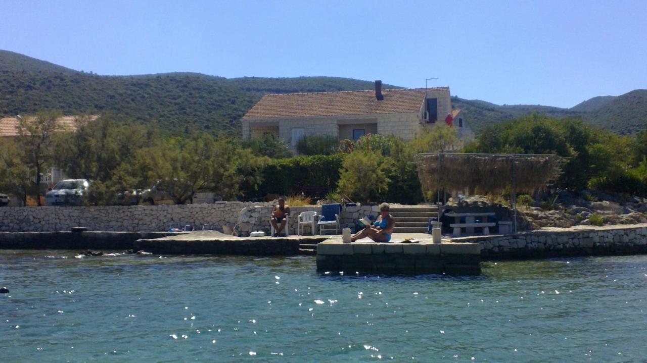 Apartments Mak Račišće Екстериор снимка